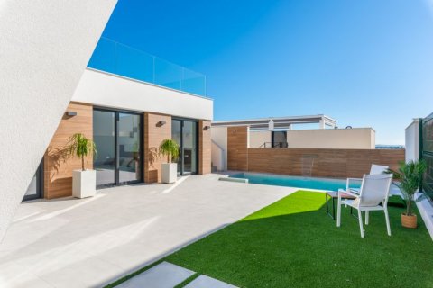 Villa for sale in Quesada, Jaen, Spain 3 bedrooms, 239 sq.m. No. 43297 - photo 2