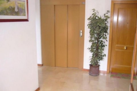 Apartment for sale in El Campello, Alicante, Spain 3 bedrooms, 112 sq.m. No. 45189 - photo 2