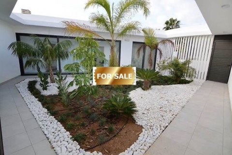 Villa for sale in Altea, Alicante, Spain 3 bedrooms, 230 sq.m. No. 45887 - photo 5