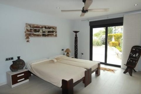 Villa for sale in Calpe, Alicante, Spain 3 bedrooms, 281 sq.m. No. 44025 - photo 8