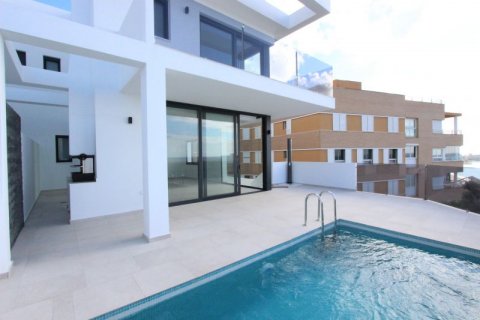Townhouse for sale in Calpe, Alicante, Spain 4 bedrooms, 476 sq.m. No. 42355 - photo 1