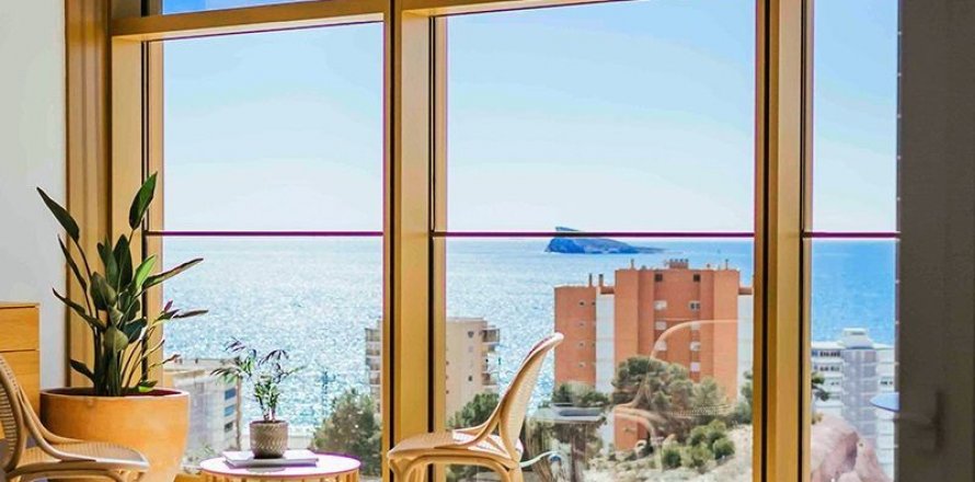 Apartment in Benidorm, Alicante, Spain 2 bedrooms, 102 sq.m. No. 41866