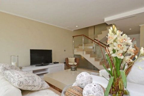 Townhouse for sale in Alicante, Spain 3 bedrooms, 335 sq.m. No. 44796 - photo 10