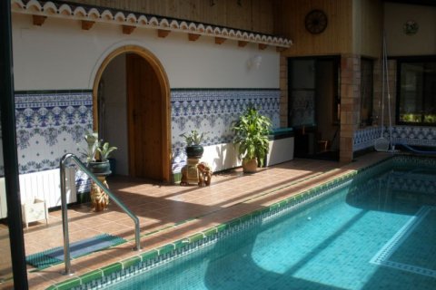 Villa for sale in Calpe, Alicante, Spain 2 bedrooms, 205 sq.m. No. 45590 - photo 4