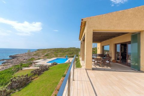 Villa for sale in Cala D'or, Mallorca, Spain 6 bedrooms, 655 sq.m. No. 44971 - photo 3