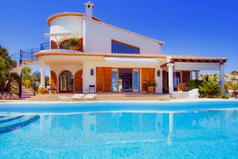 Villa for sale in Cumbre Del Sol, Alicante, Spain 3 bedrooms, 310 sq.m. No. 44939 - photo 3