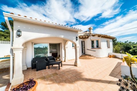 Villa for sale in Moraira, Alicante, Spain 3 bedrooms, 154 sq.m. No. 41937 - photo 1