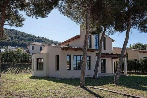 Villa for sale in Javea, Alicante, Spain 4 bedrooms, 165 sq.m. No. 46041 - photo 1