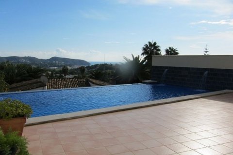 Villa for sale in Moraira, Alicante, Spain 5 bedrooms, 280 sq.m. No. 43621 - photo 6