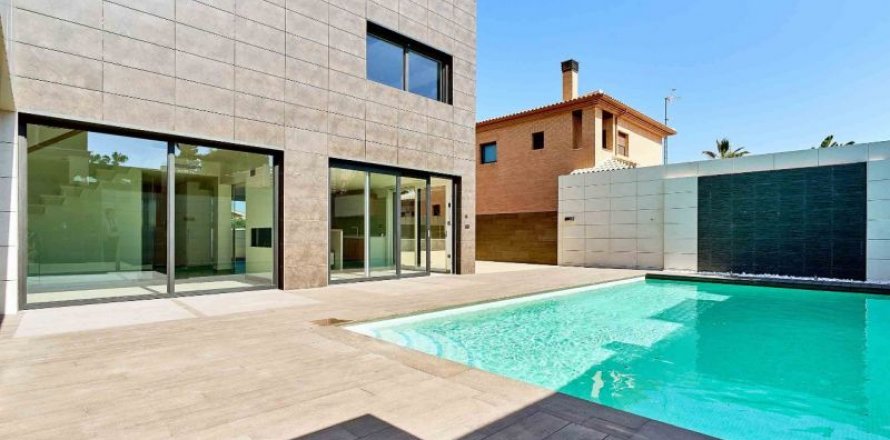 Villa in Alicante, Spain 5 bedrooms, 415 sq.m. No. 41729