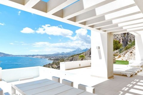 Villa for sale in Altea, Alicante, Spain 4 bedrooms, 420 sq.m. No. 45244 - photo 1