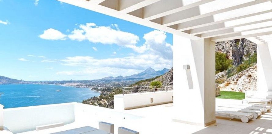 Villa in Altea, Alicante, Spain 4 bedrooms, 420 sq.m. No. 45244