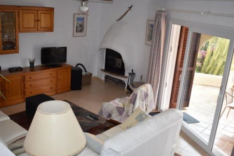 Villa for sale in La Nucia, Alicante, Spain 3 bedrooms, 178 sq.m. No. 41701 - photo 10