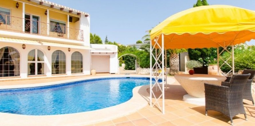Villa in Altea, Alicante, Spain 5 bedrooms, 365 sq.m. No. 43715