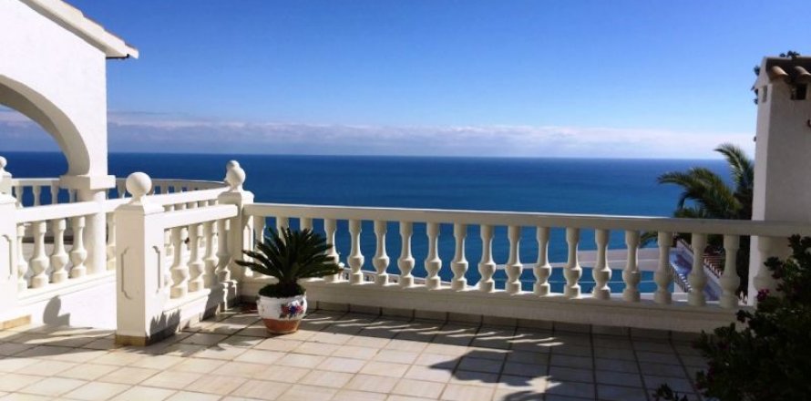 Villa in Benitachell, Alicante, Spain 4 bedrooms, 300 sq.m. No. 43600