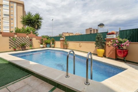 Villa for sale in Alicante, Spain 6 bedrooms, 314 sq.m. No. 41913 - photo 3