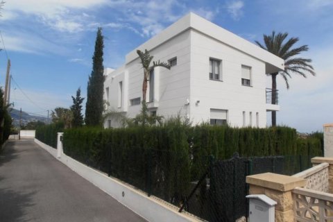 Villa for sale in Altea, Alicante, Spain 4 bedrooms, 383 sq.m. No. 46092 - photo 3