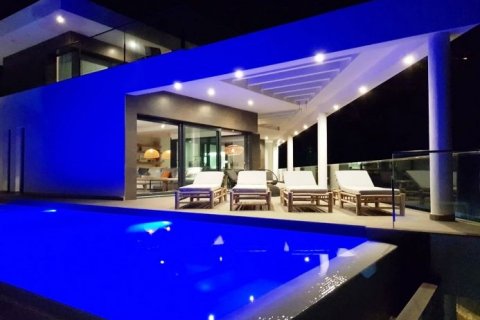 Villa for sale in Javea, Alicante, Spain 5 bedrooms, 450 sq.m. No. 43700 - photo 1