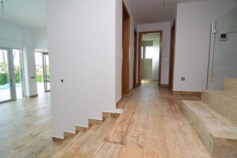 Villa for sale in Alfaz del Pi, Alicante, Spain 3 bedrooms, 160 sq.m. No. 46139 - photo 8