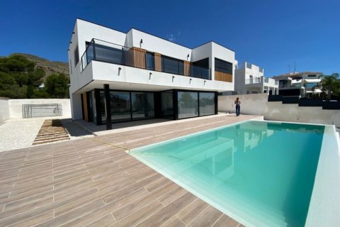 Villa for sale in Finestrat, Alicante, Spain 4 bedrooms, 224 sq.m. No. 41537 - photo 1