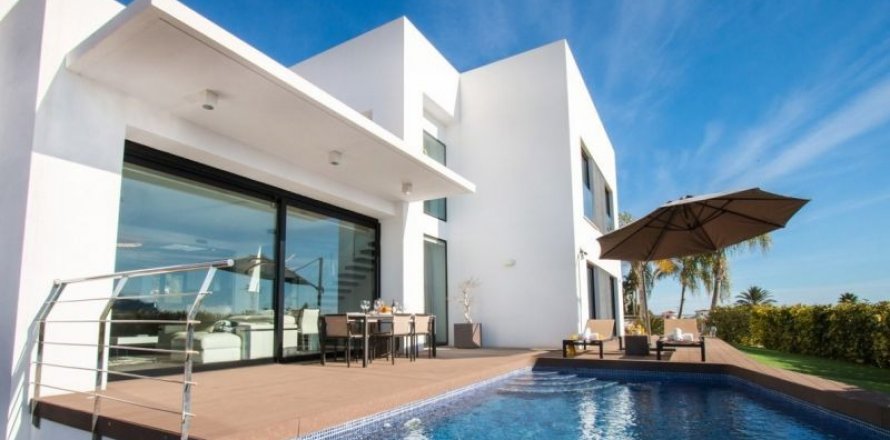 Villa in Calpe, Alicante, Spain 5 bedrooms, 241 sq.m. No. 44264