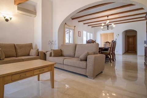 Villa for sale in Javea, Alicante, Spain 5 bedrooms, 270 sq.m. No. 45062 - photo 9