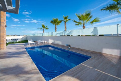 Villa for sale in Alicante, Spain 3 bedrooms, 167 sq.m. No. 44526 - photo 3