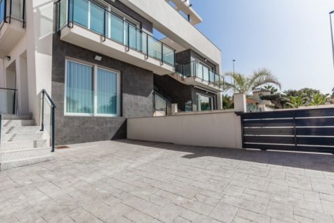 Townhouse for sale in Santa Pola, Alicante, Spain 2 bedrooms, 79 sq.m. No. 42485 - photo 1
