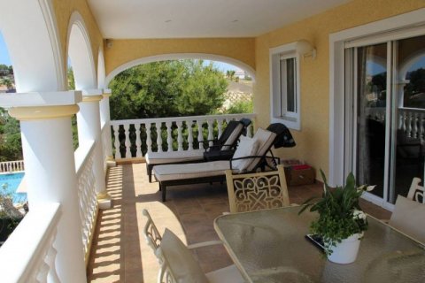 Villa for sale in La Nucia, Alicante, Spain 5 bedrooms, 330 sq.m. No. 44056 - photo 3