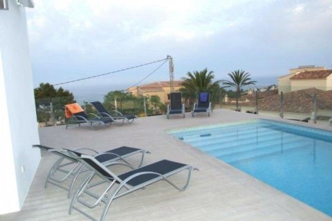 Villa for sale in Moraira, Alicante, Spain 3 bedrooms, 220 sq.m. No. 44955 - photo 4