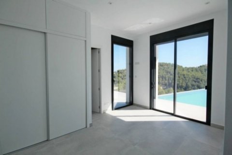 Villa for sale in Javea, Alicante, Spain 3 bedrooms, 249 sq.m. No. 44221 - photo 10