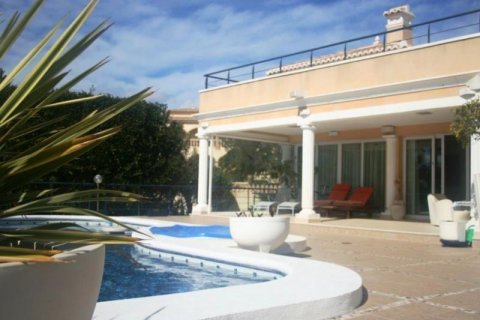 Villa for sale in Calpe, Alicante, Spain 4 bedrooms, 460 sq.m. No. 45619 - photo 4