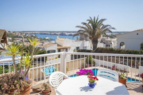 Villa for sale in Mahon, Menorca, Spain 3 bedrooms, 240 sq.m. No. 47412 - photo 2
