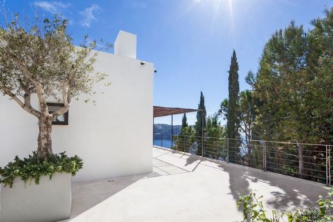 Villa for sale in Alicante, Spain 4 bedrooms, 747 sq.m. No. 44968 - photo 6