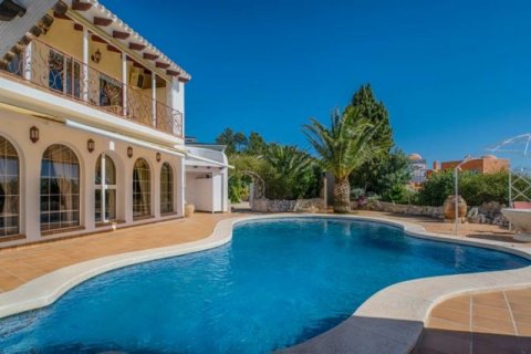 Villa for sale in Altea, Alicante, Spain 5 bedrooms, 365 sq.m. No. 43715 - photo 3