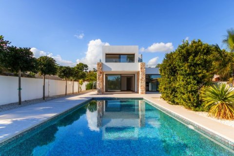 Villa for sale in Benissa, Alicante, Spain 3 bedrooms, 451 sq.m. No. 43876 - photo 2