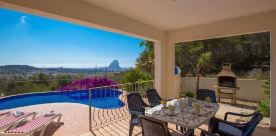 Villa in Calpe, Alicante, Spain 3 bedrooms, 144 sq.m. No. 45517