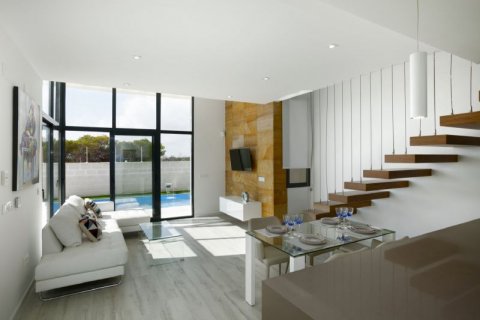 Villa for sale in Alicante, Spain 3 bedrooms, 132 sq.m. No. 42848 - photo 8