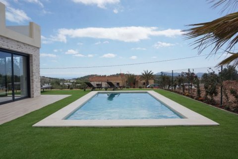 Villa for sale in Polop, Alicante, Spain 3 bedrooms, 168 sq.m. No. 41530 - photo 2