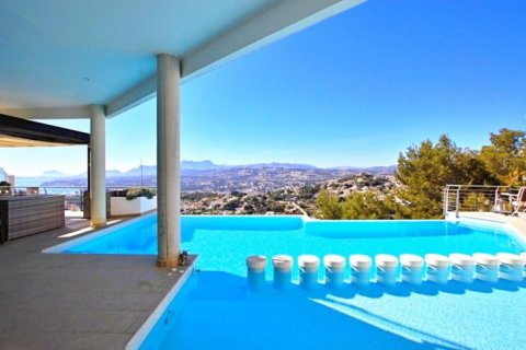 Villa for sale in Moraira, Alicante, Spain 5 bedrooms, 323 sq.m. No. 42910 - photo 3