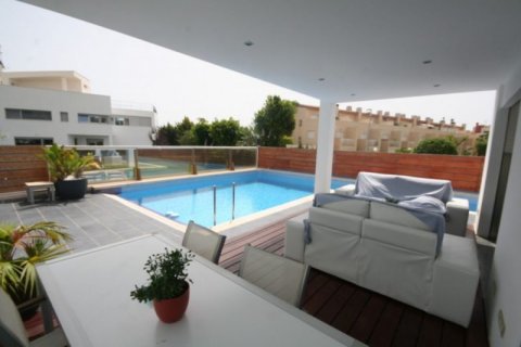 Villa for sale in Alicante, Spain 4 bedrooms, 400 sq.m. No. 44238 - photo 2