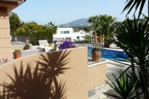 Villa for sale in Moraira, Alicante, Spain 3 bedrooms, 265 sq.m. No. 45526 - photo 6