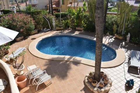 Villa for sale in La Nucia, Alicante, Spain 3 bedrooms, 178 sq.m. No. 41701 - photo 5