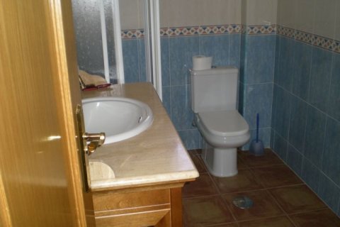 Villa for sale in Villajoyosa, Alicante, Spain 4 bedrooms,  No. 45355 - photo 6