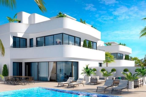 Villa for sale in Guardamar del Segura, Alicante, Spain 3 bedrooms, 127 sq.m. No. 43396 - photo 1
