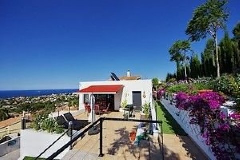 Villa for sale in Denia, Alicante, Spain 3 bedrooms, 242 sq.m. No. 45230 - photo 3