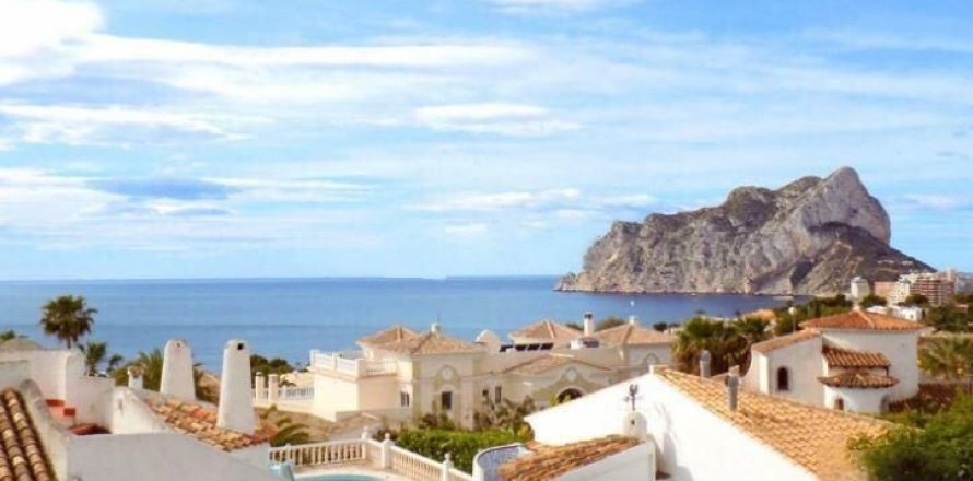 Villa in Calpe, Alicante, Spain 6 bedrooms, 220 sq.m. No. 42420