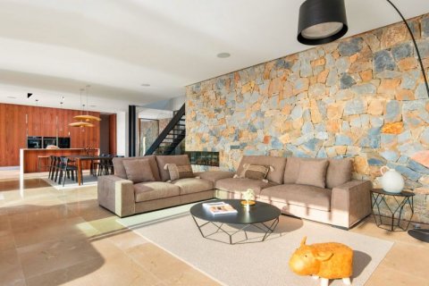 Villa for sale in Alicante, Spain 4 bedrooms, 971 sq.m. No. 45287 - photo 8