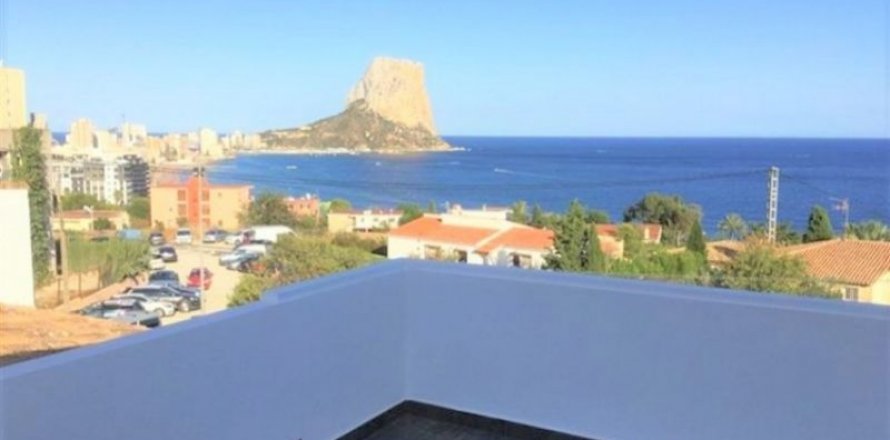 Villa in Calpe, Alicante, Spain 4 bedrooms, 231 sq.m. No. 43818