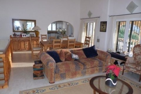 Villa for sale in Javea, Alicante, Spain 4 bedrooms, 381 sq.m. No. 45898 - photo 4